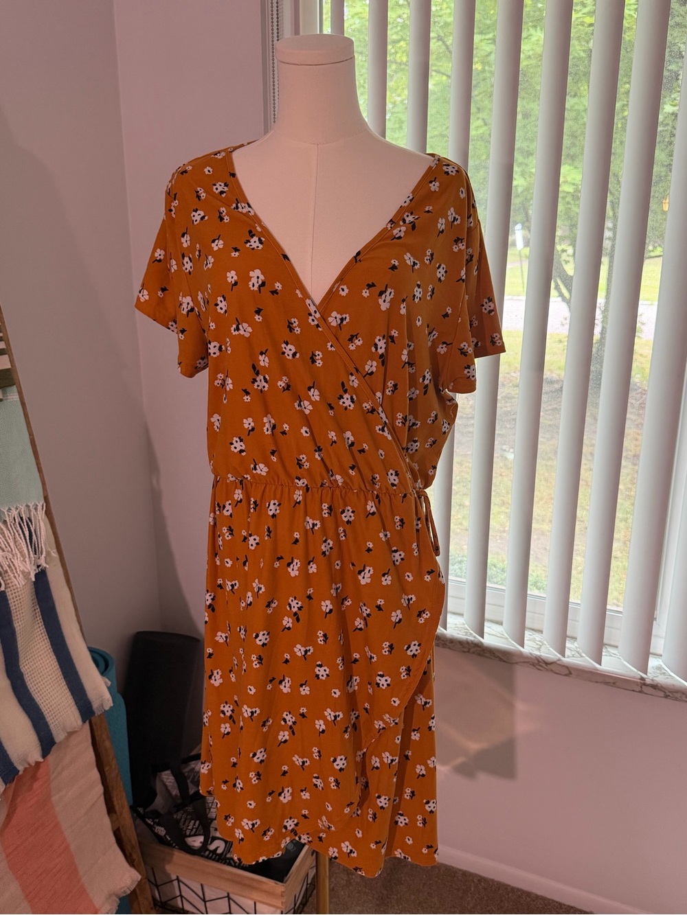 Planet Gold Yellow Floral Wrap Dress 2x